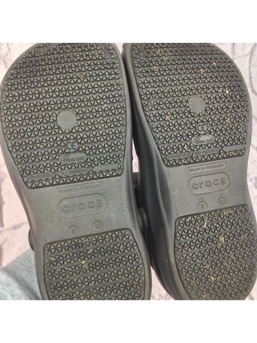 Crocs Black Bistro Clogs Slip-Resistant Work Shoes Size M8/W10 Cook Shoes - Picture 7 of 7